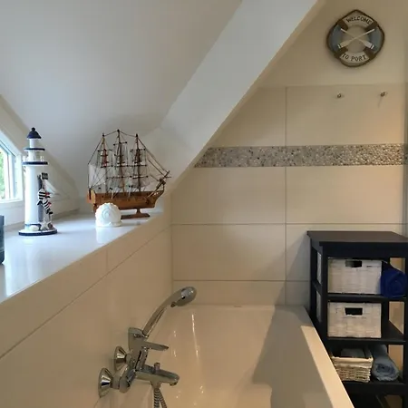 Holiday home Steentje